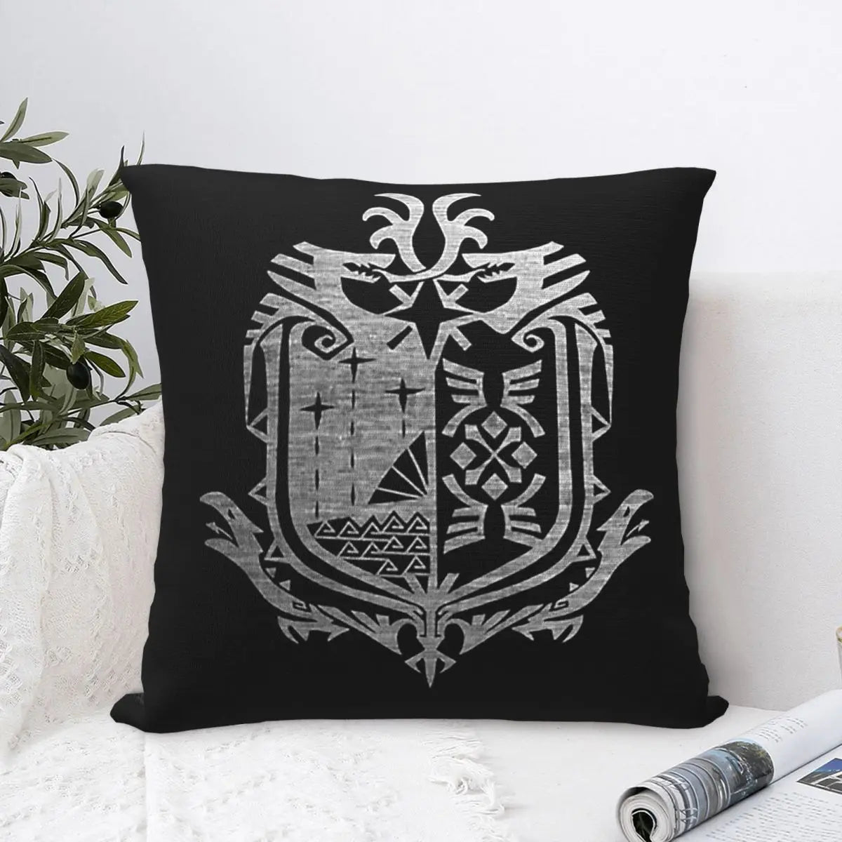 Hunter's Guild Emblem Decorative Cushion – Monster Hunter Tribute