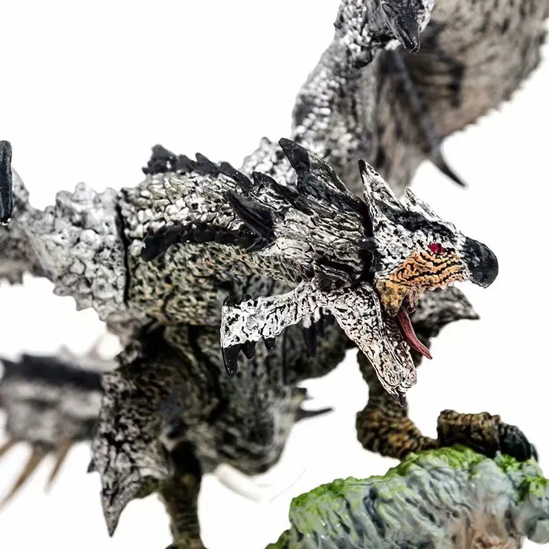 Silver Rathalos Collectible – Monster Hunter Masterpiece